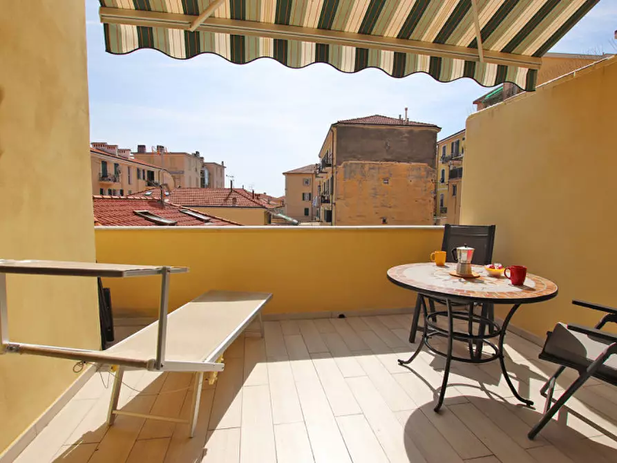 Immagine 1 di Appartamento in vendita  in Vicolo funivia a San Remo