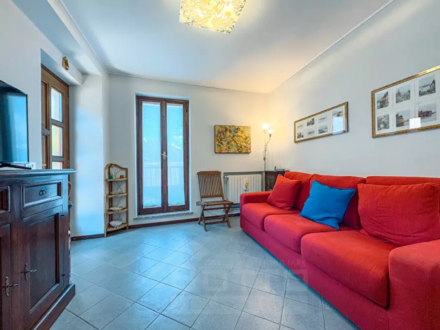 Immagine 4 di Appartamento in vendita  in Via Abate Stoppani 2 a Stresa