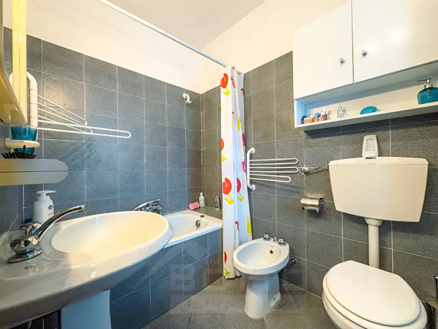 Immagine 10 di Appartamento in vendita  in Via Abate Stoppani 2 a Stresa