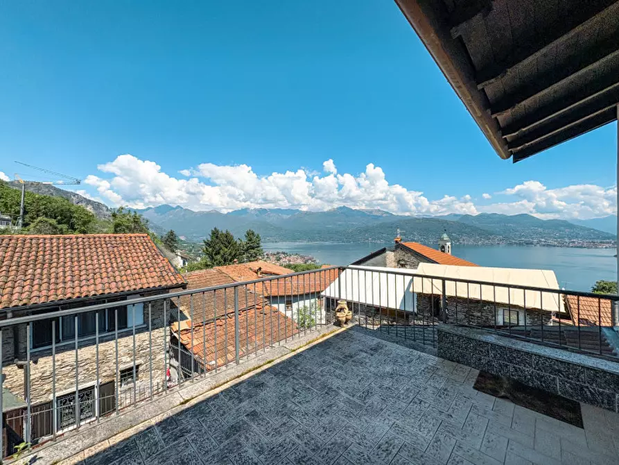 Immagine 18 di Appartamento in vendita  in Via Abate Stoppani 2 a Stresa