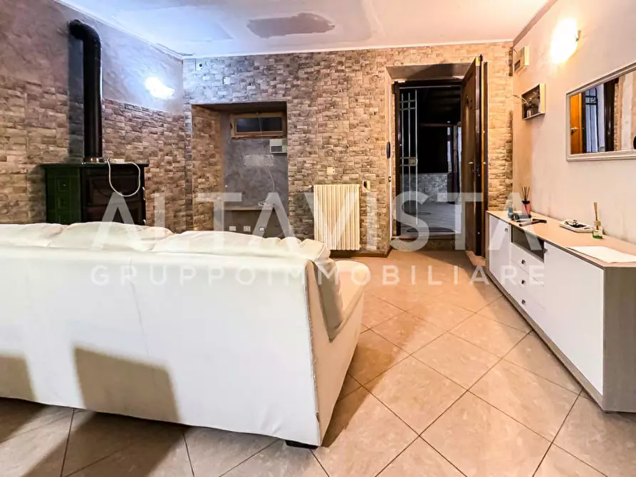 Immagine 3 di Appartamento in vendita  in Piazza dè Medici a Gavardo