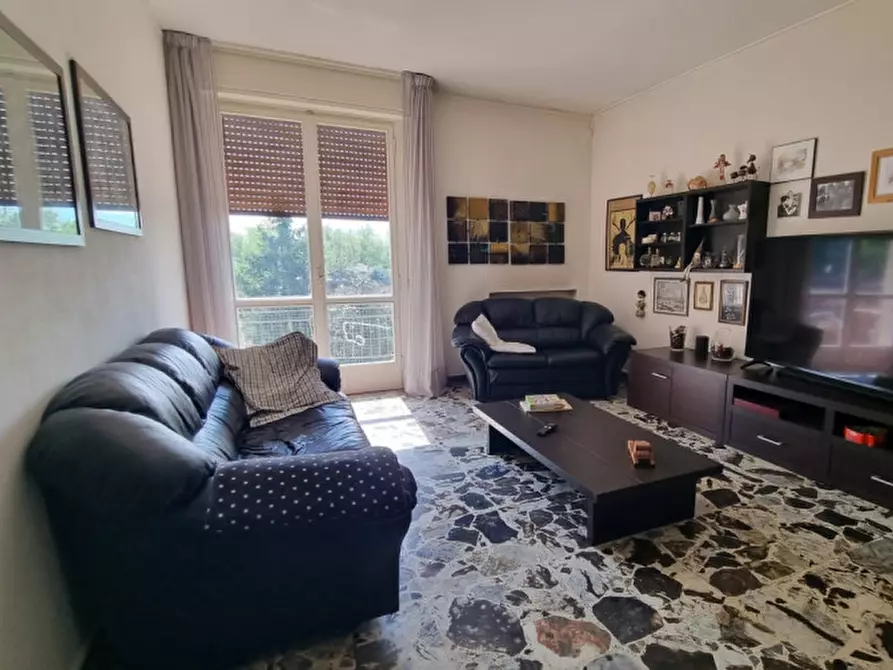 Immagine 1 di Appartamento in vendita  in Via Cristoforo Colombo a Carpi