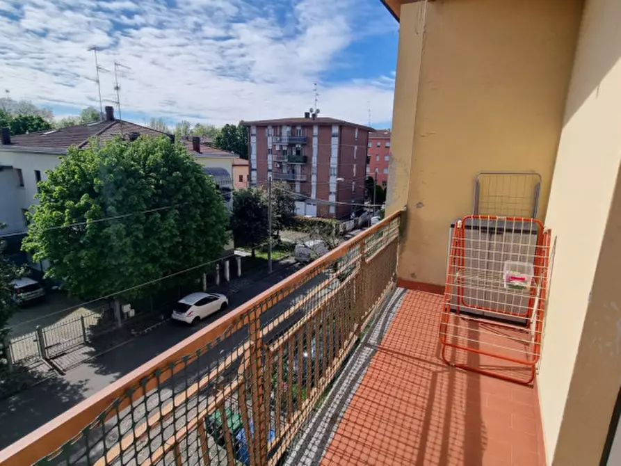 Immagine 3 di Appartamento in vendita  in Via Cristoforo Colombo a Carpi