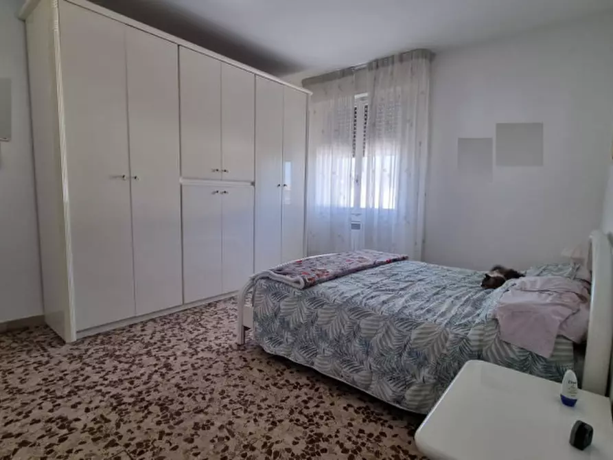 Immagine 10 di Appartamento in vendita  in Via Cristoforo Colombo a Carpi