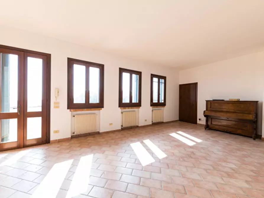 Immagine 15 di Rustico / casale in vendita  in VIA TORRESELLE a Baone