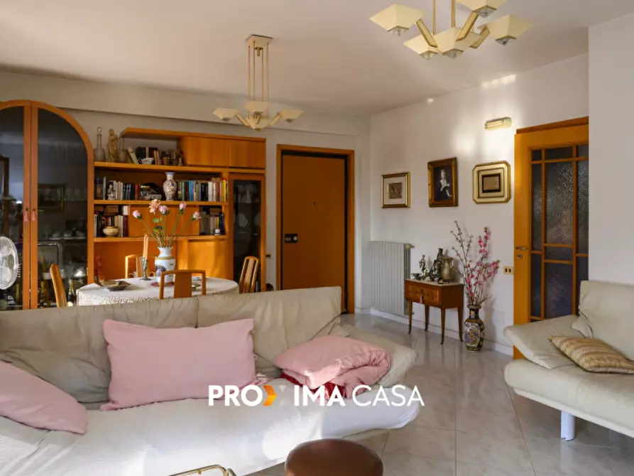 Immagine 3 di Appartamento in vendita  in Via Quintino di Vona 9 a Salerno