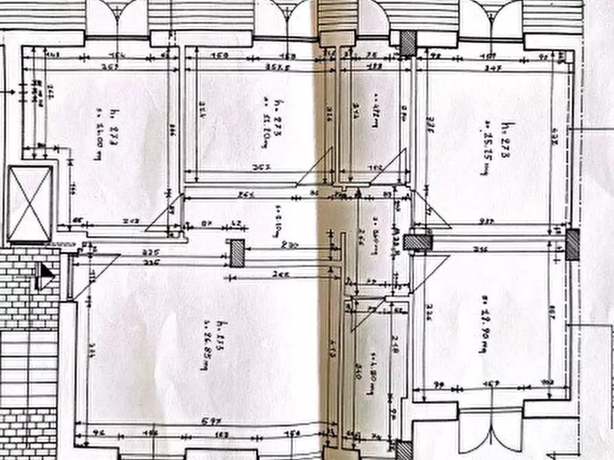 Immagine 31 di Appartamento in vendita  in Via Quintino di Vona 9 a Salerno