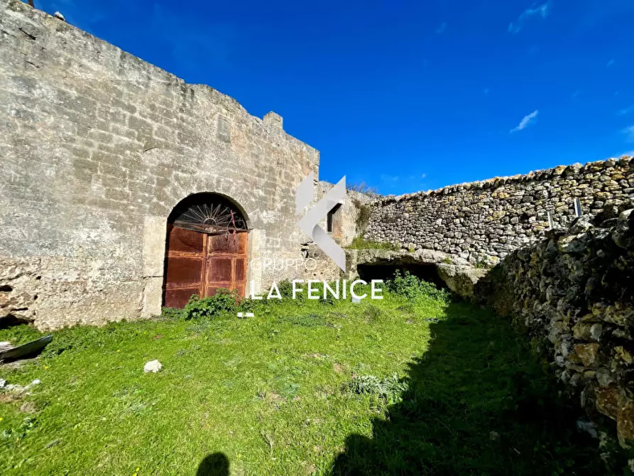 Immagine 38 di Rustico / casale in vendita  in Contrada Valente a Crispiano