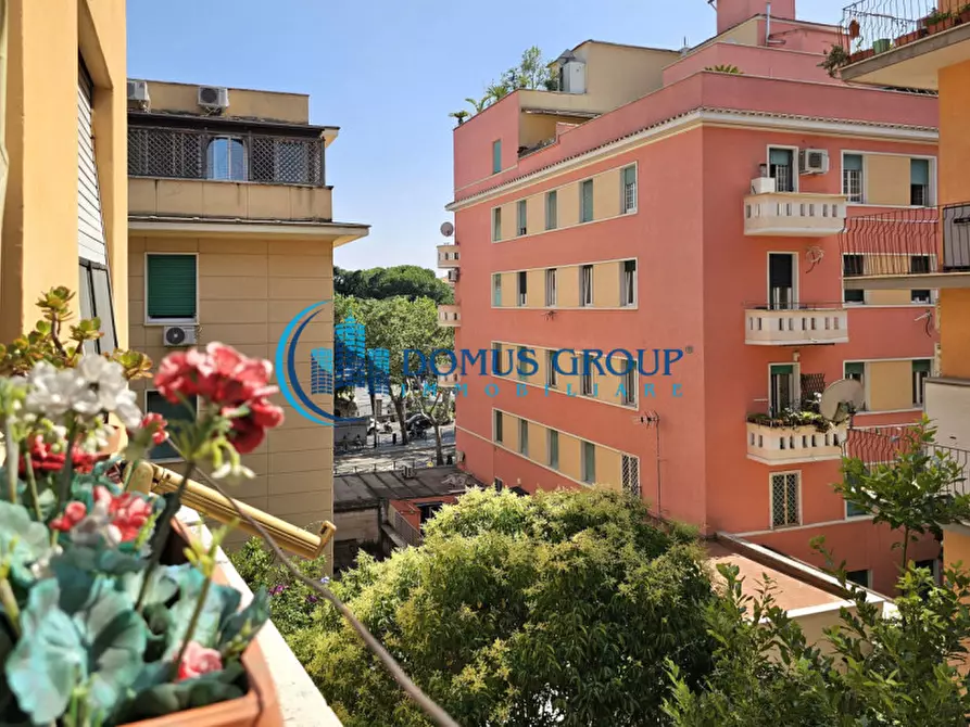 Immagine 1 di Appartamento in vendita  in Via Laura Mantegazza a Roma