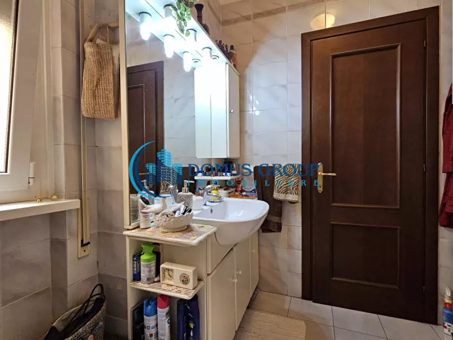 Immagine 35 di Appartamento in vendita  in Via Laura Mantegazza a Roma