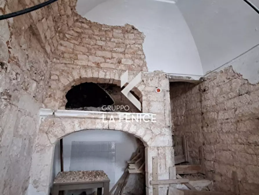 Immagine 12 di Casa indipendente in vendita  in via Morelli a Locorotondo