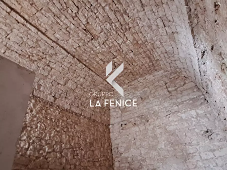 Immagine 13 di Casa indipendente in vendita  in via Morelli a Locorotondo