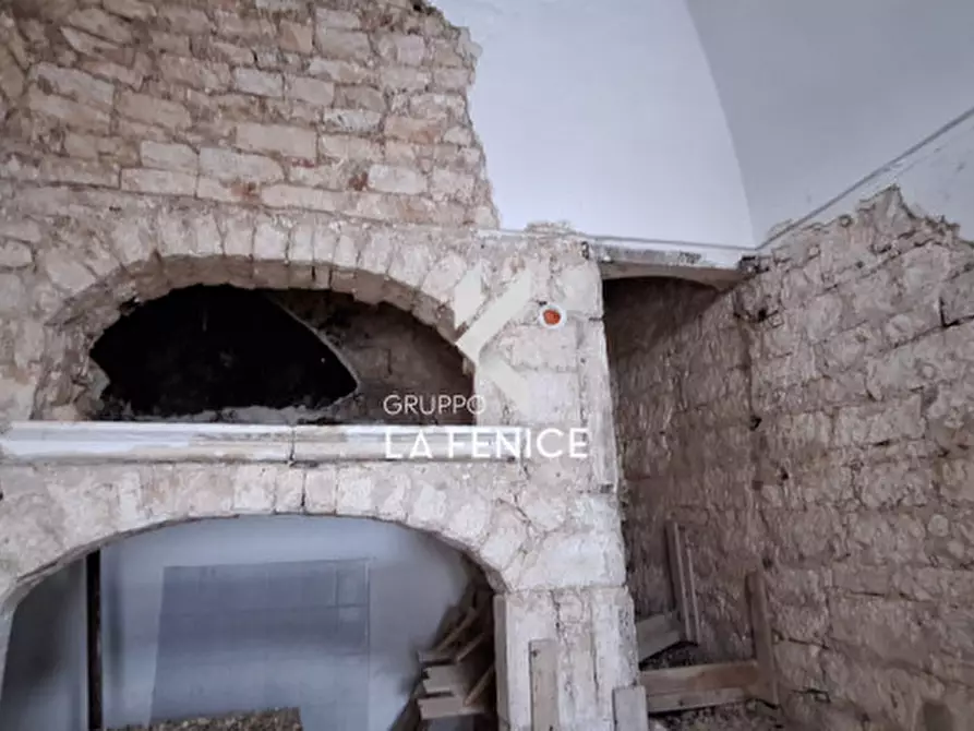 Immagine 16 di Casa indipendente in vendita  in via Morelli a Locorotondo