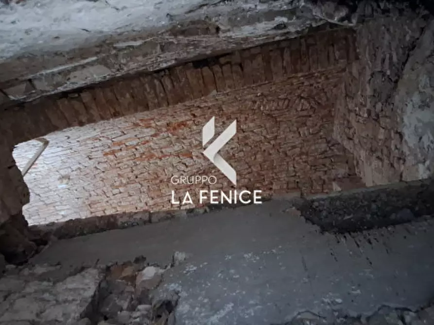 Immagine 17 di Casa indipendente in vendita  in via Morelli a Locorotondo