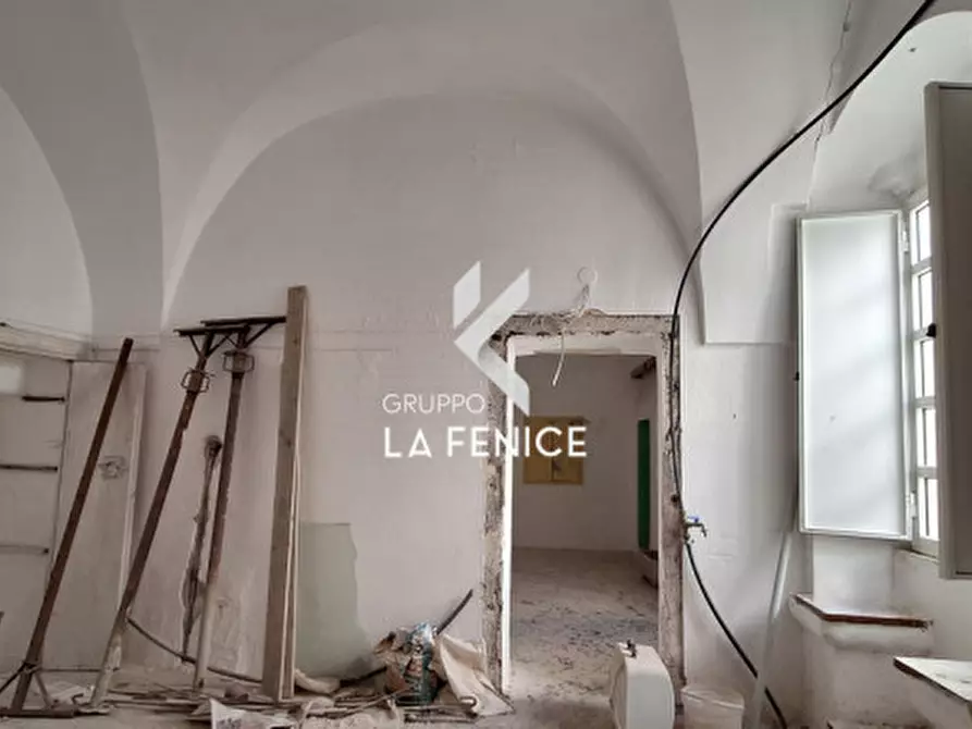 Immagine 21 di Casa indipendente in vendita  in via Morelli a Locorotondo