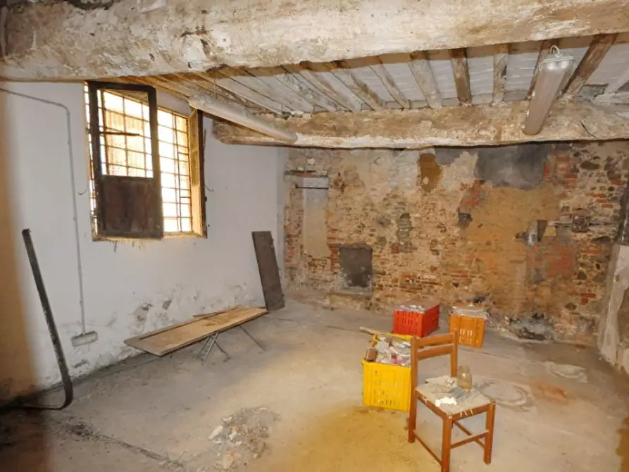 Immagine 2 di Magazzino in vendita  in Via Rosai a San Giovanni Valdarno