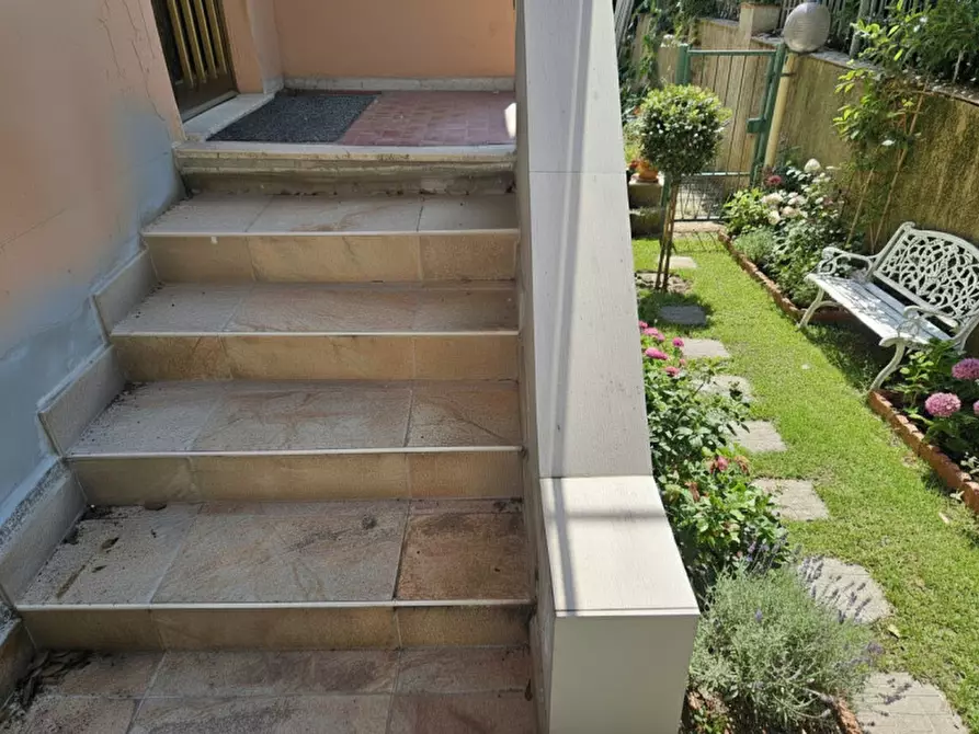 Immagine 5 di Appartamento in vendita  in Viale Antonio Locatelli a Rimini