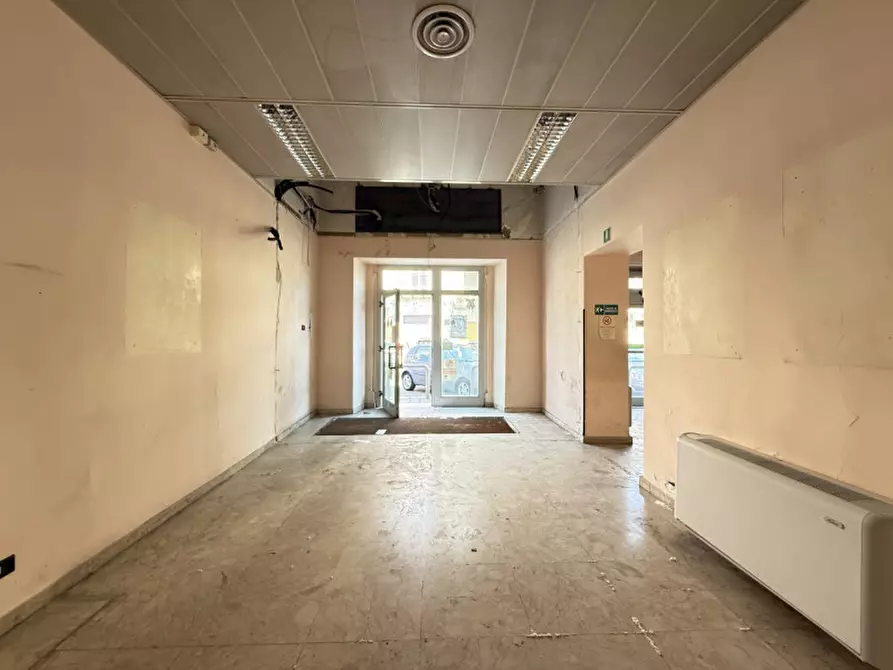 Immagine 7 di Negozio in vendita  in piazza san sebastiano a Barcellona Pozzo Di Gotto