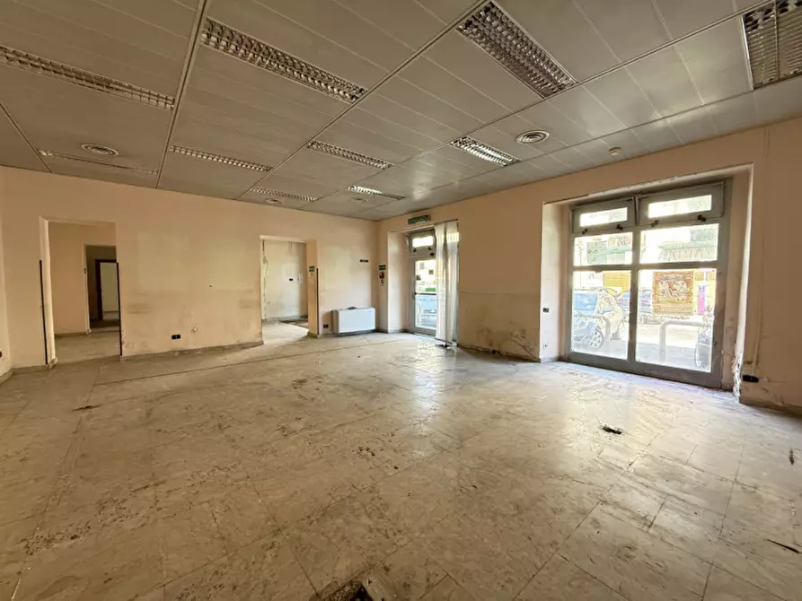 Immagine 9 di Negozio in vendita  in piazza san sebastiano a Barcellona Pozzo Di Gotto