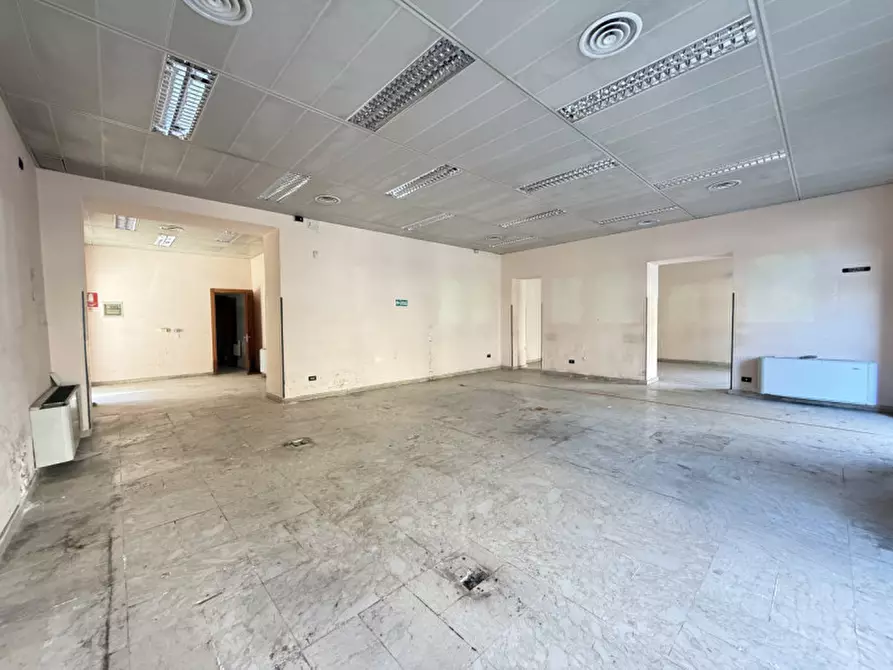 Immagine 10 di Negozio in vendita  in piazza san sebastiano a Barcellona Pozzo Di Gotto