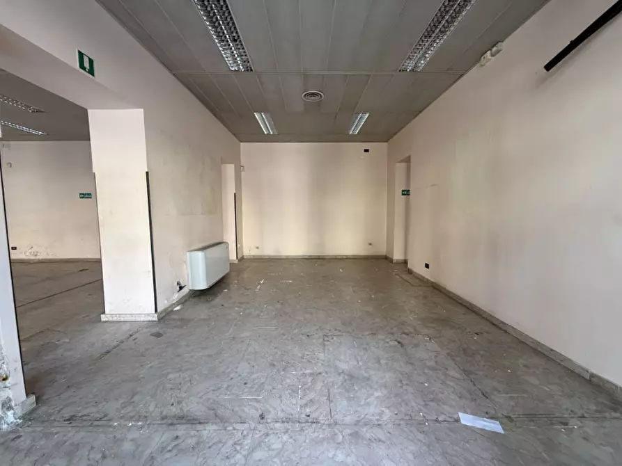 Immagine 18 di Negozio in vendita  in piazza san sebastiano a Barcellona Pozzo Di Gotto