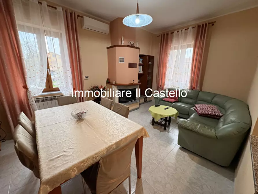 Immagine 9 di Casa indipendente in vendita  in Pineta a Castiglione Del Lago