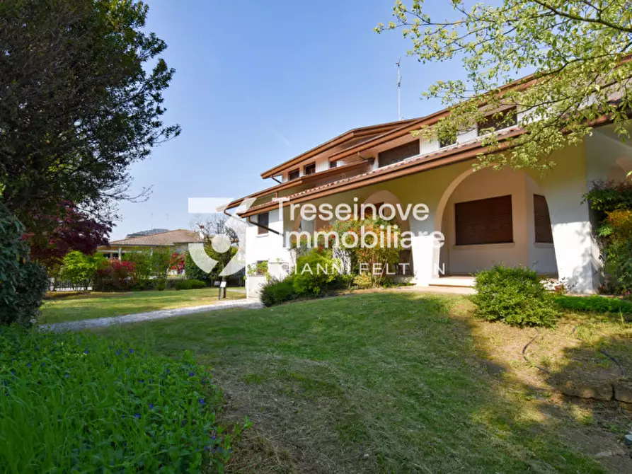 Immagine 2 di Villa in vendita  in Via Trento a Quinto Di Treviso