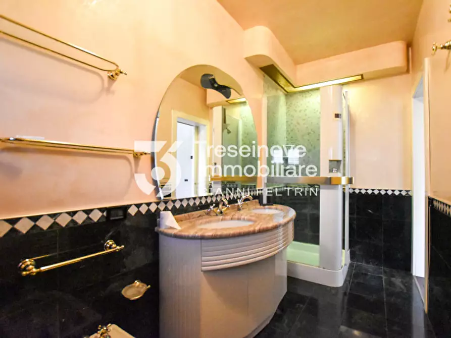 Immagine 35 di Villa in vendita  in Via Trento a Quinto Di Treviso