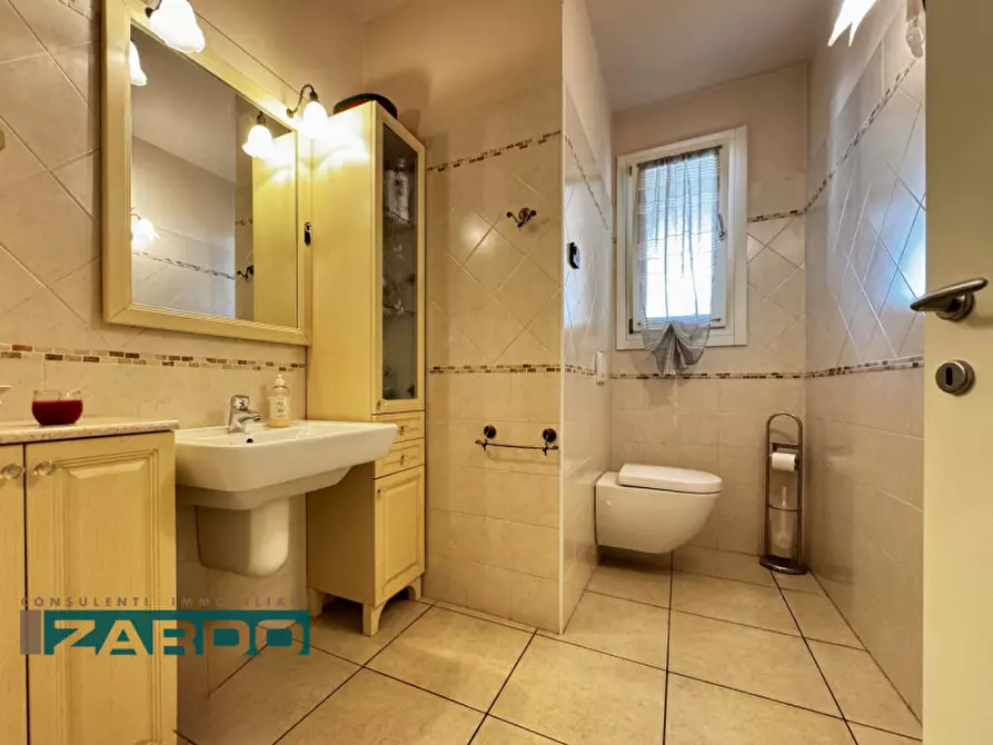 Immagine 4 di Casa quadrifamiliare in vendita  a Loria