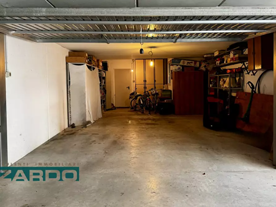 Immagine 12 di Casa quadrifamiliare in vendita  a Loria