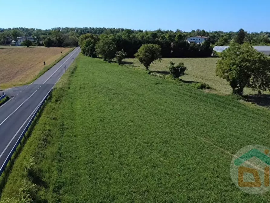 Immagine 3 di Terreno in vendita  in Via Fratelli Rosselli a Gradisca D'isonzo