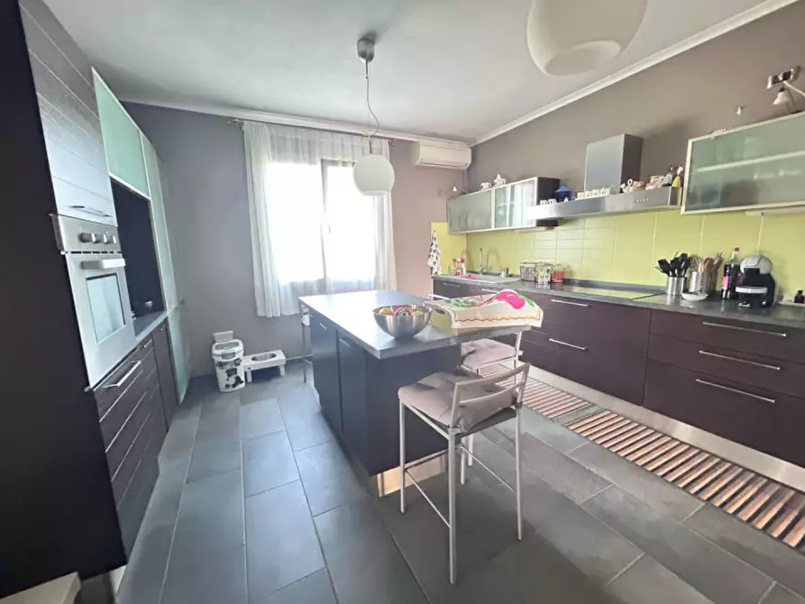 Immagine 5 di Appartamento in vendita  in Via Bacchi a Brescello