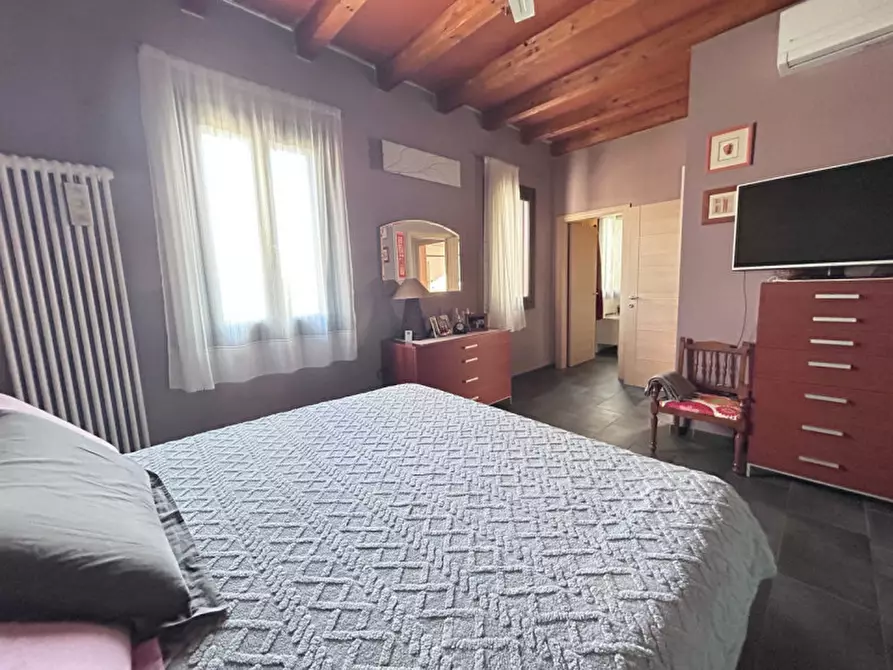 Immagine 15 di Appartamento in vendita  in Via Bacchi a Brescello