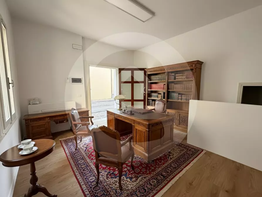 Immagine 3 di Laboratorio in affitto  a Camposampiero