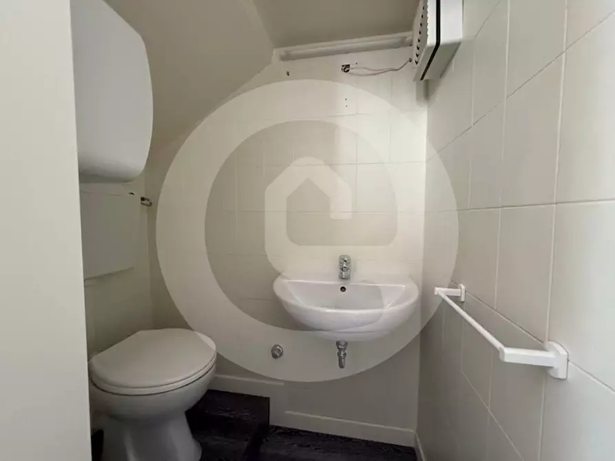 Immagine 8 di Laboratorio in affitto  a Camposampiero