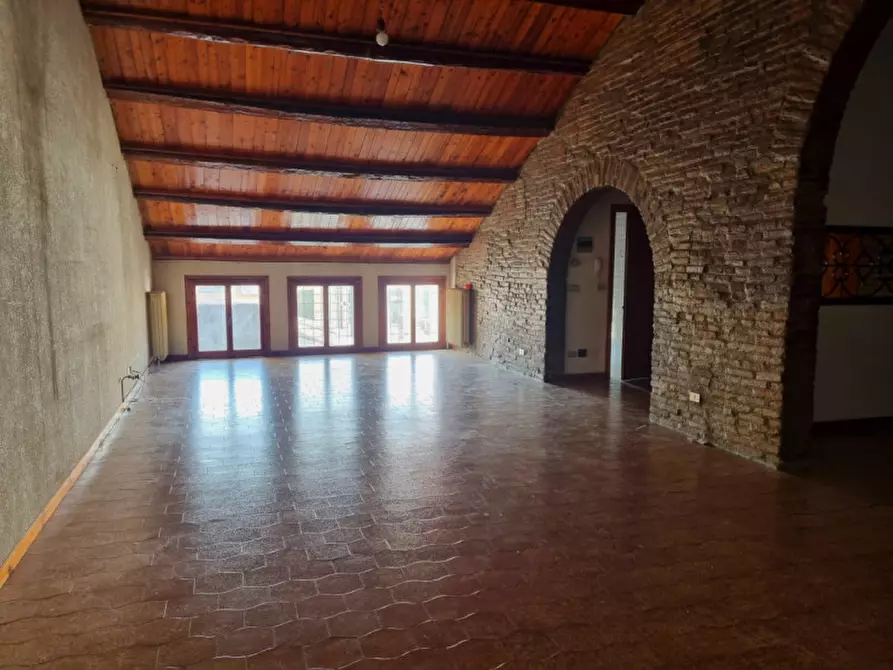 Immagine 1 di Appartamento in vendita  in Via G. Matteotti a Este