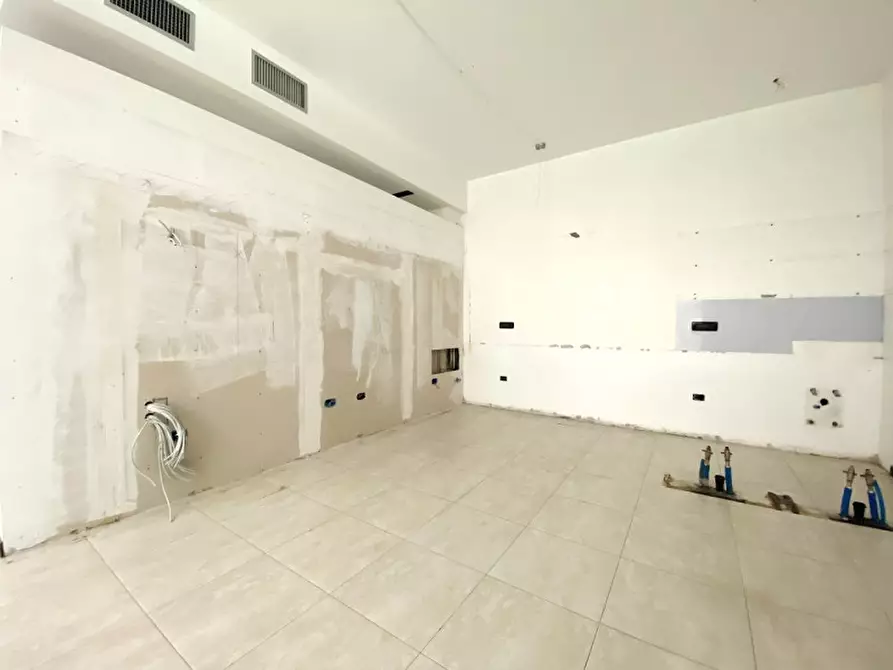 Immagine 3 di Negozio in vendita  a Rubano