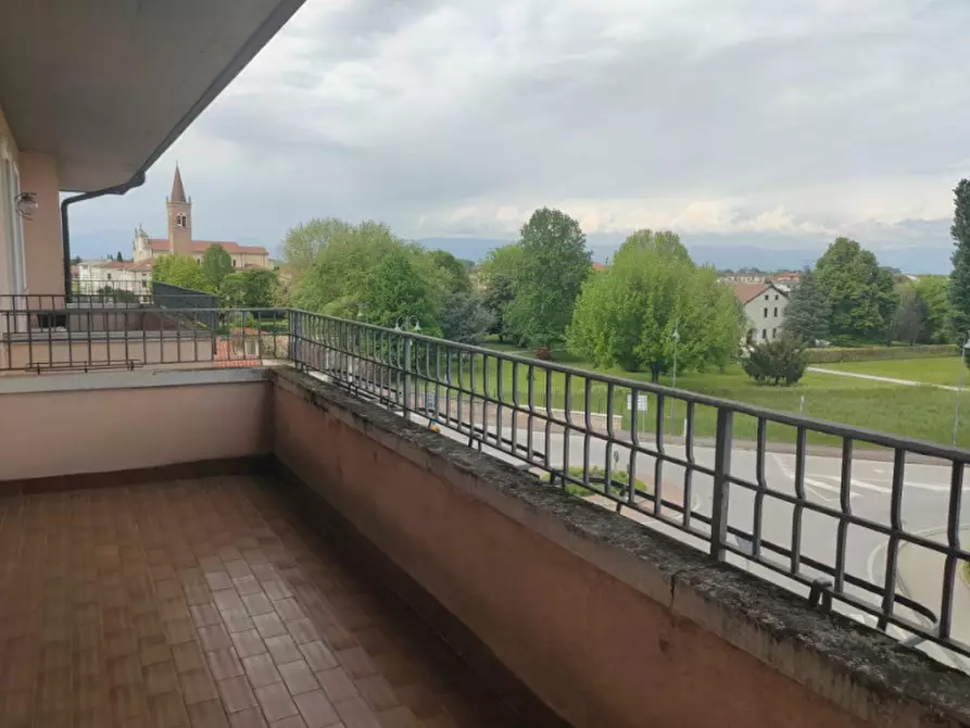 Immagine 1 di Appartamento in vendita  in via Roma 248 a Torri Di Quartesolo