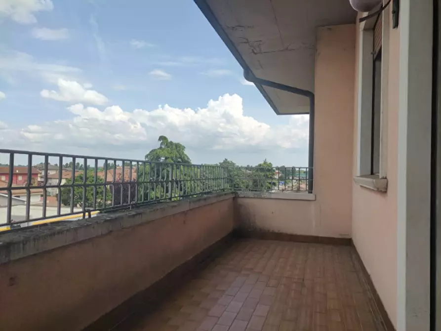 Immagine 3 di Appartamento in vendita  in via Roma 248 a Torri Di Quartesolo