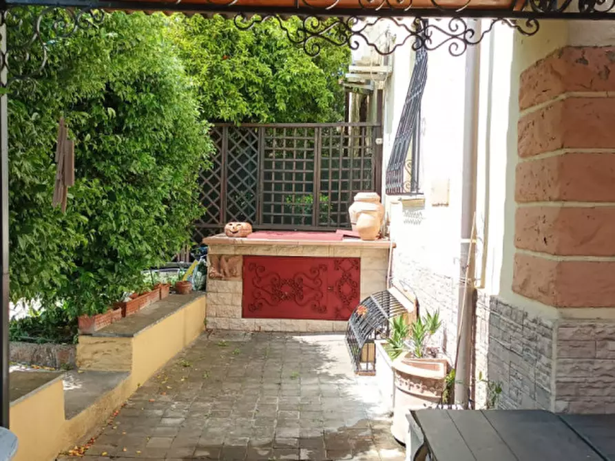 Immagine 8 di Villa in vendita  in Via Fra mauro a Roma