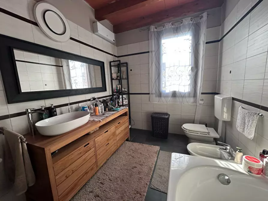 Immagine 29 di Casa indipendente in vendita  in Via Bacchi a Brescello