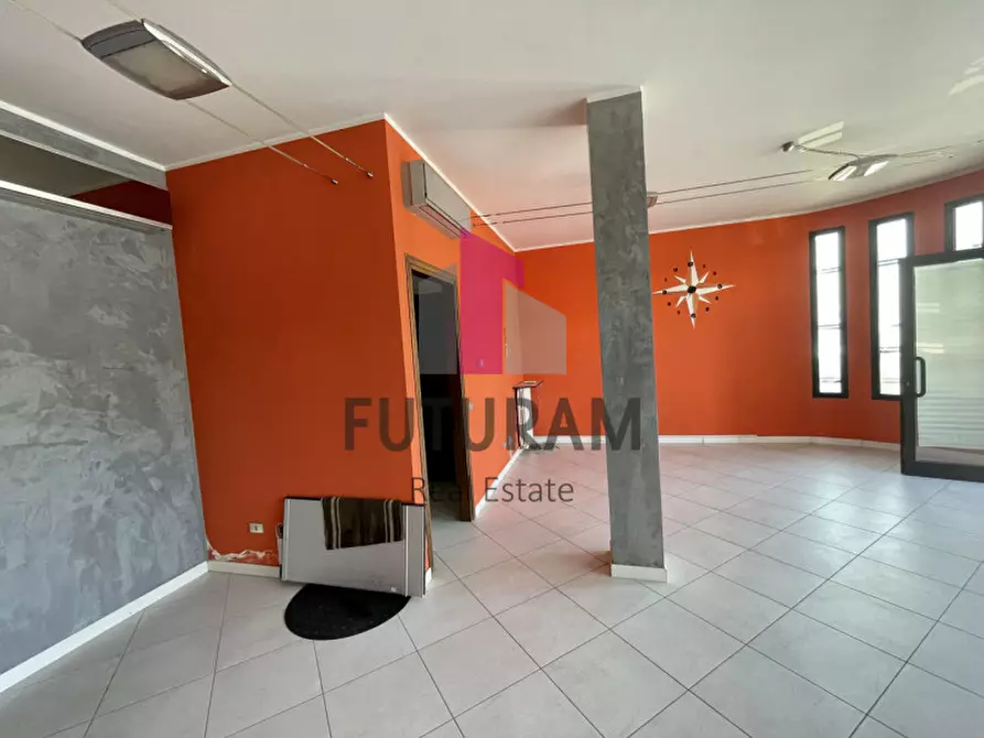 Immagine 9 di Negozio in affitto  in VIA VIGONOVESE 1 a Padova