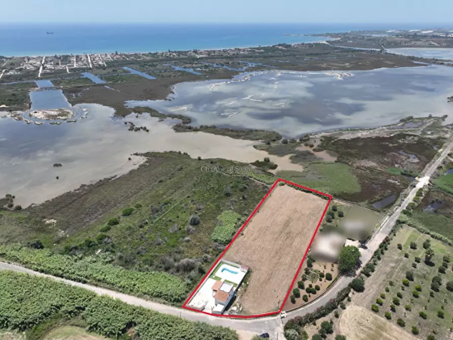 Immagine 4 di Villa in vendita  a Noto