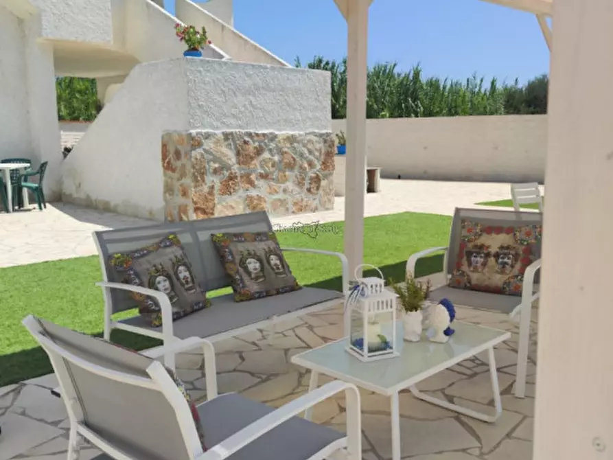 Immagine 10 di Villa in vendita  a Noto