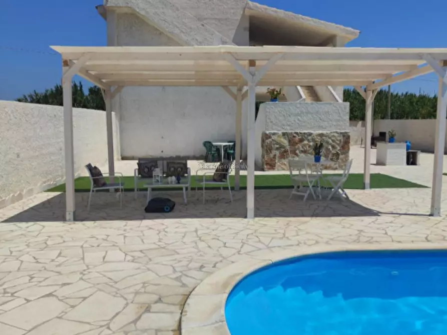 Immagine 12 di Villa in vendita  a Noto