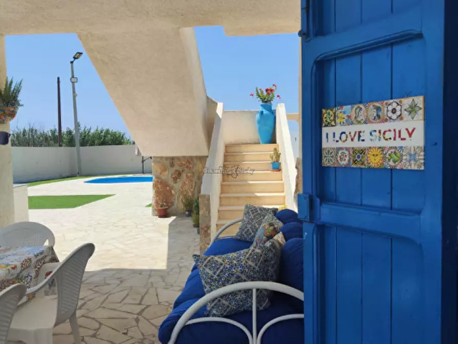 Immagine 13 di Villa in vendita  a Noto