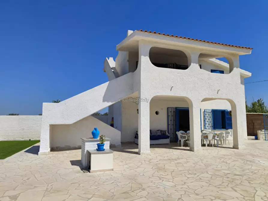 Immagine 17 di Villa in vendita  a Noto