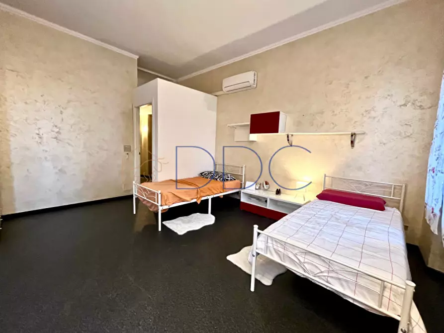 Immagine 4 di Appartamento in affitto  in Via Anton Giulio Barrili 16 a Torino