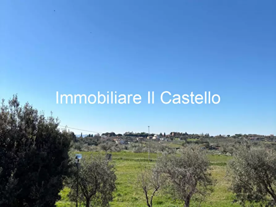 Immagine 10 di Villetta a schiera in vendita  in Viale Milano a Castiglione Del Lago