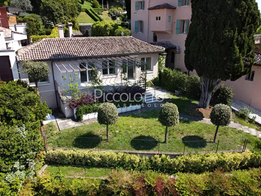 Immagine 3 di Villa in vendita  in via Pietro Bembo a Asolo